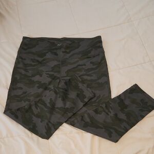 Women's Camo Leggings